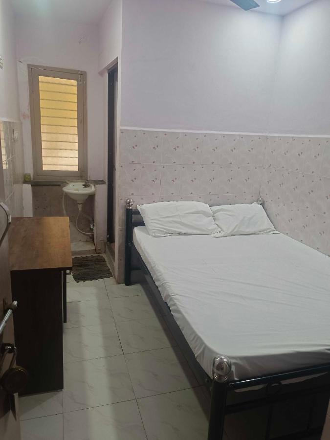 Spot On Sri Krish Hotel Веллуру Екстер'єр фото